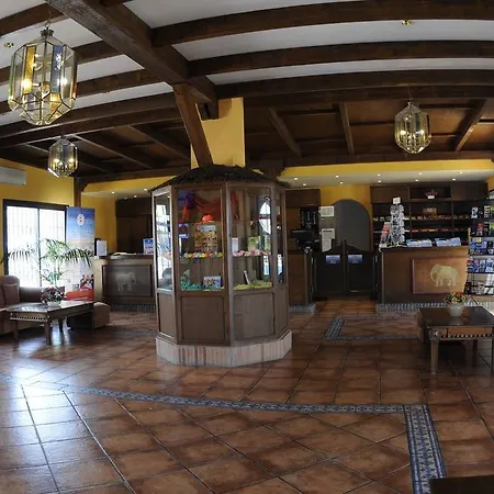 皇冠度假俱乐部三角马尔酒店 公寓式酒店 Sitio de Calahonda